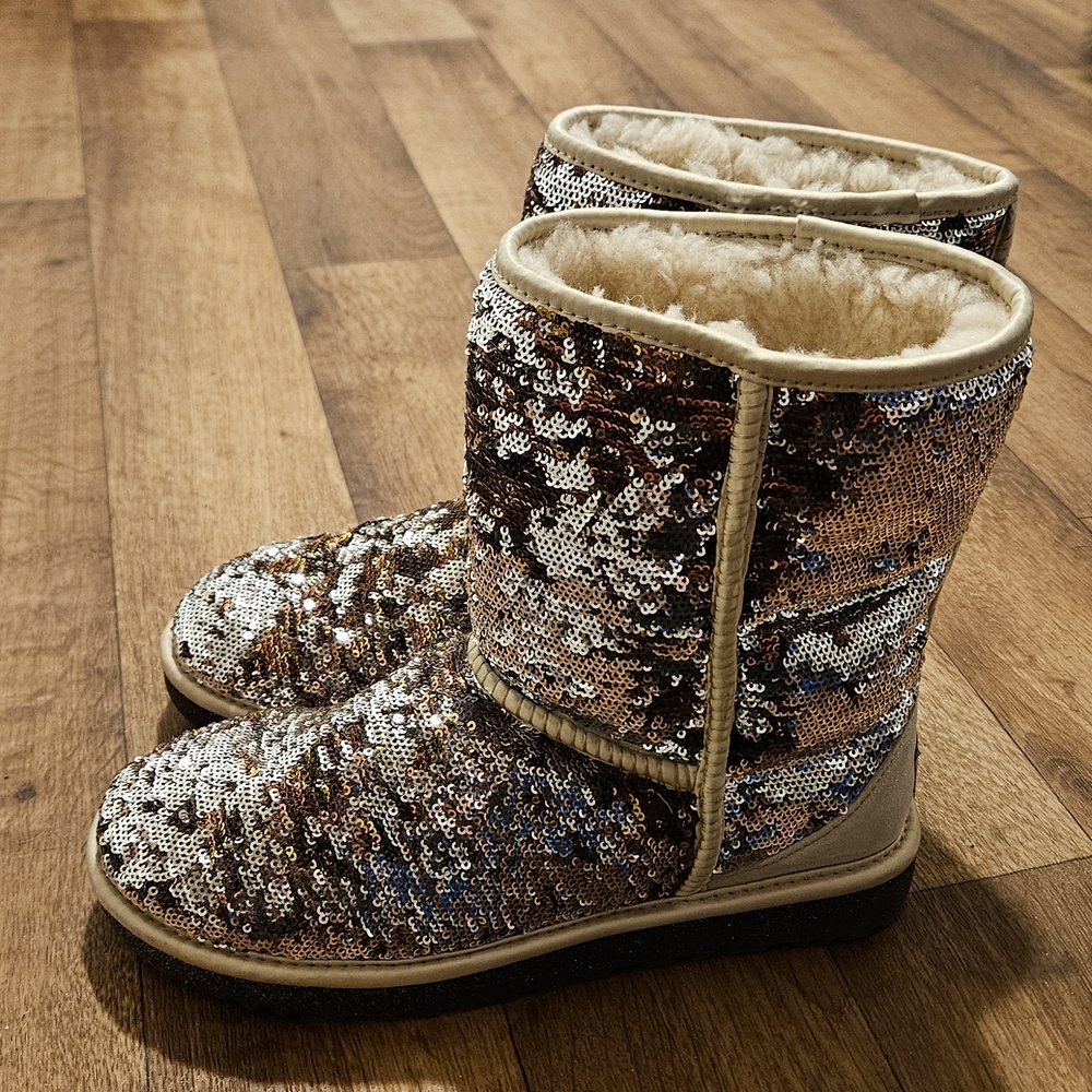 UGG Classic Short Sequin Sparkles